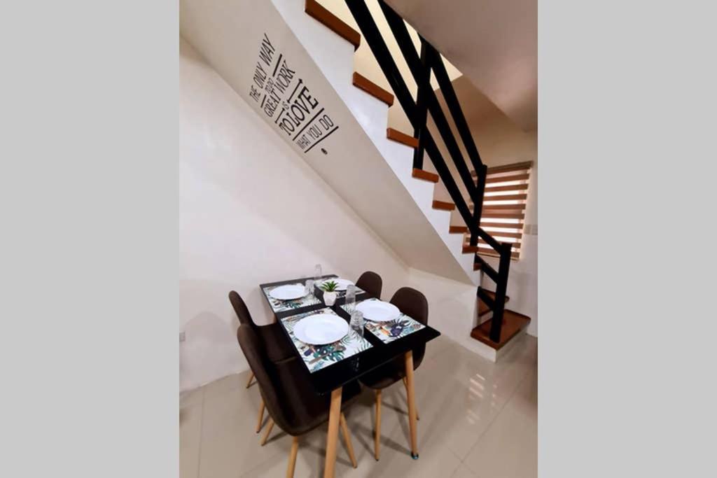 Cozy Space Near Sm With Netflix And Fiber Wifi Batangas
